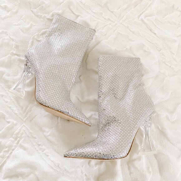 BOGO Steve Madden Vivy Booties Size 8M - Picture 1 of 6